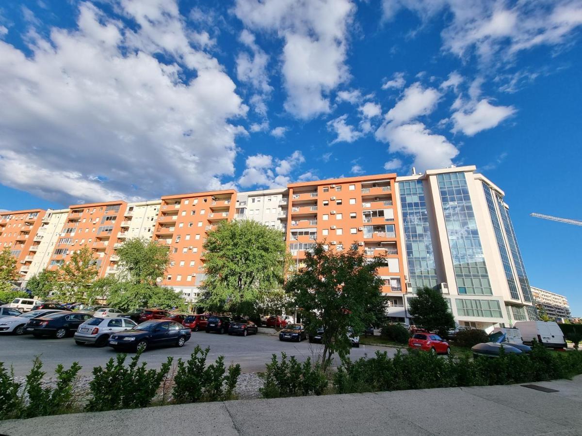 Big Apartment Подгорица Екстериор снимка