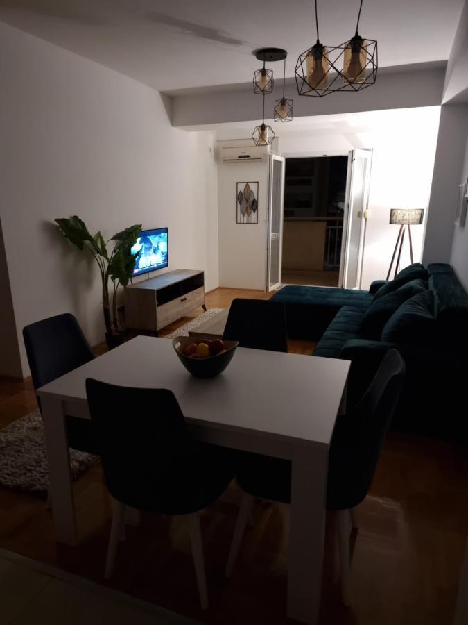 Big Apartment Подгорица Екстериор снимка