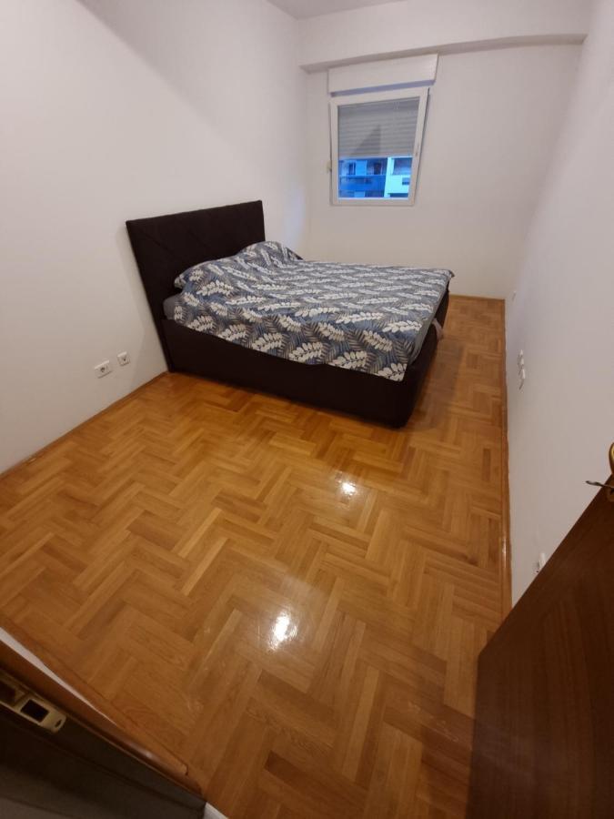 Big Apartment Подгорица Екстериор снимка