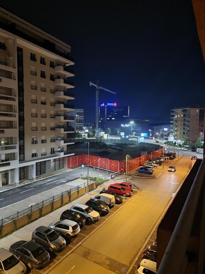 Big Apartment Подгорица Екстериор снимка