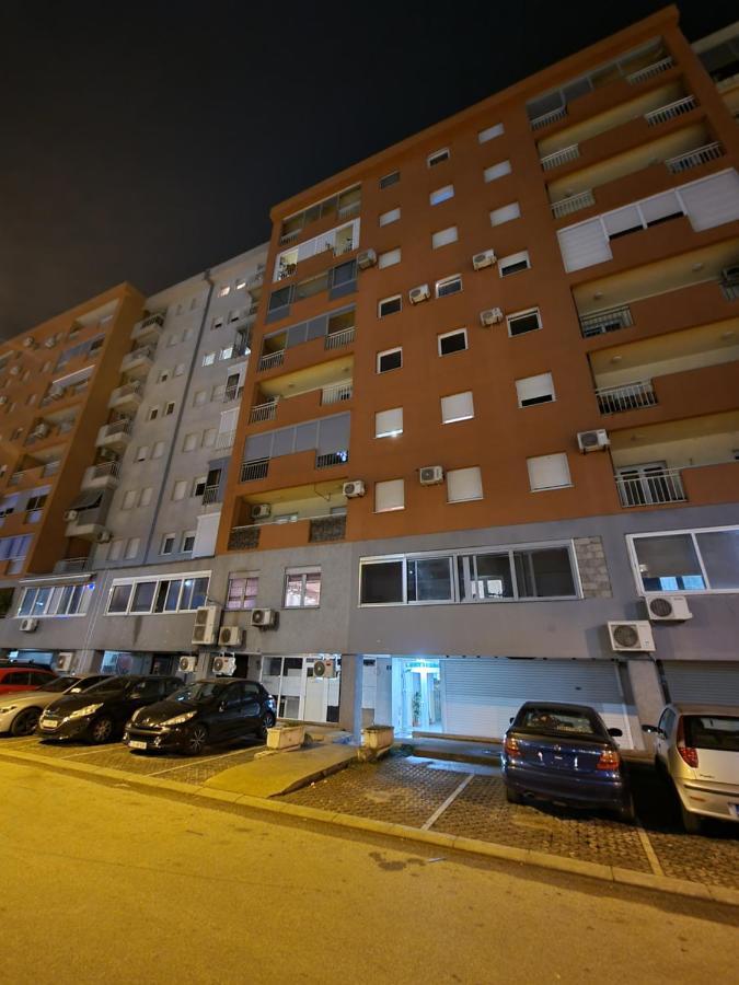 Big Apartment Подгорица Екстериор снимка